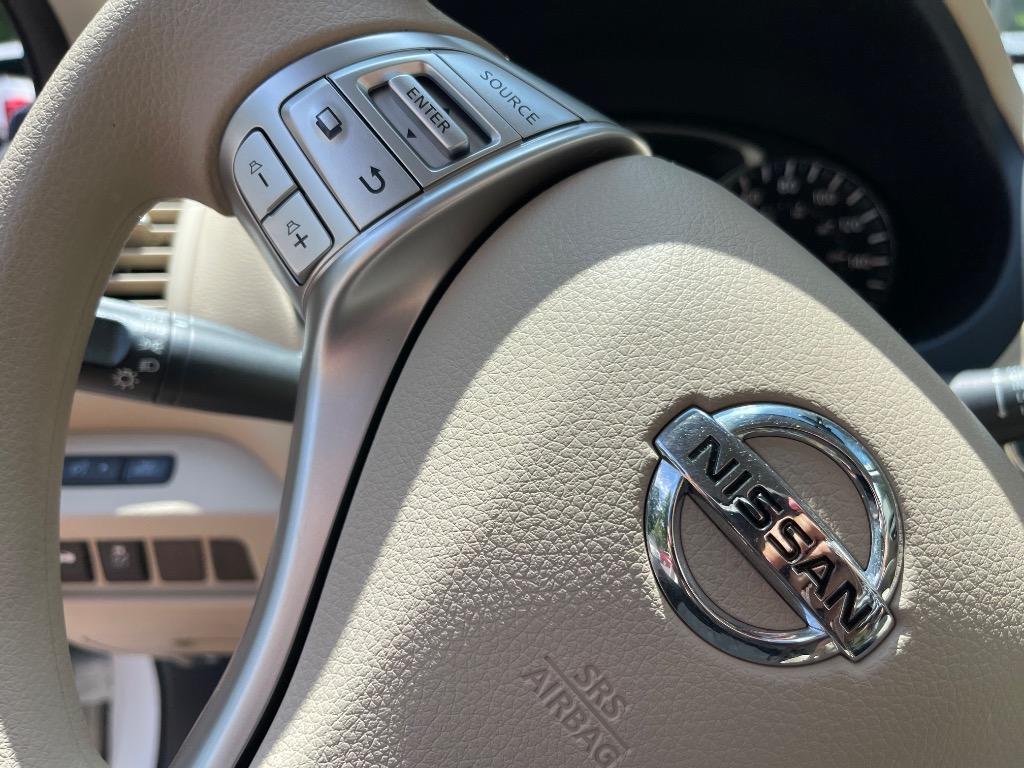 2016 Nissan Altima - $10,100