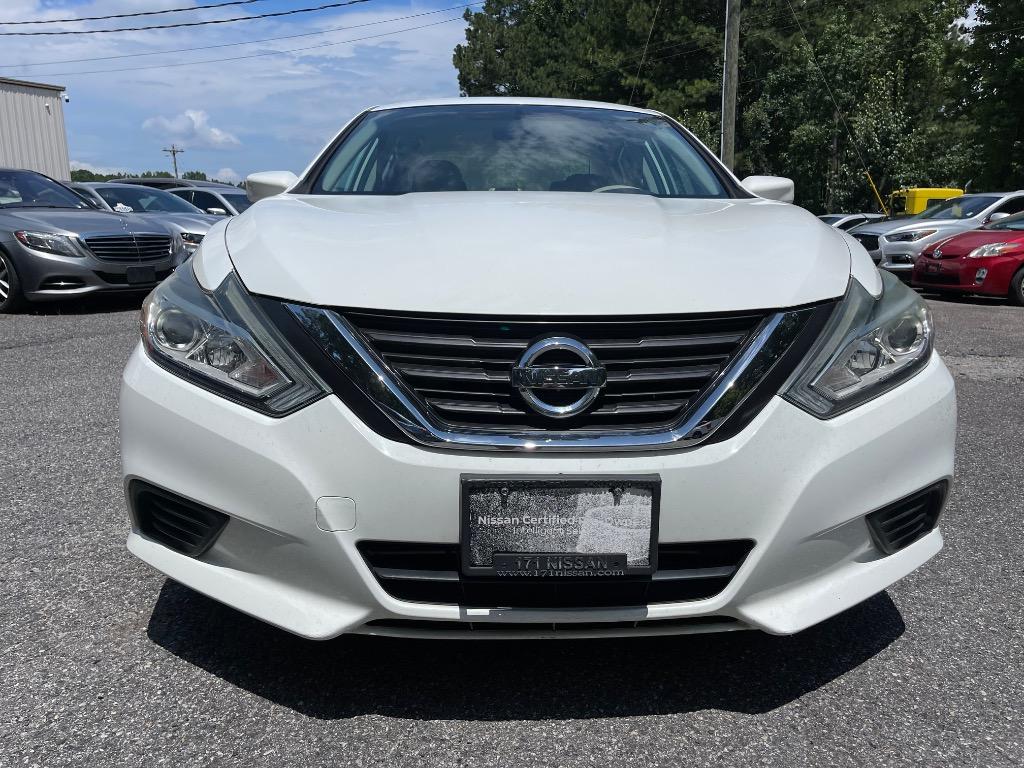 2016 Nissan Altima - $10,100
