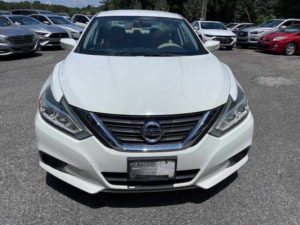 2016 Nissan Altima - $10,100