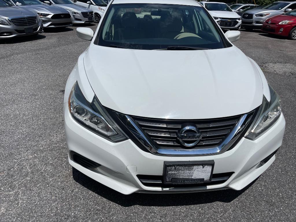 2016 Nissan Altima - $10,100