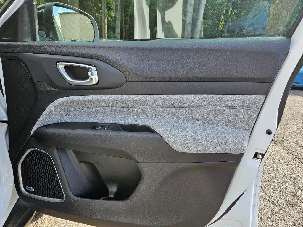 2022 Jeep Compass - $18,985