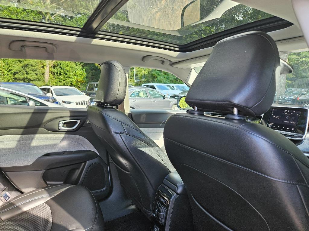2022 Jeep Compass - $18,985