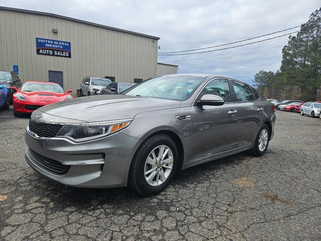 2016 Kia Optima - $9,385