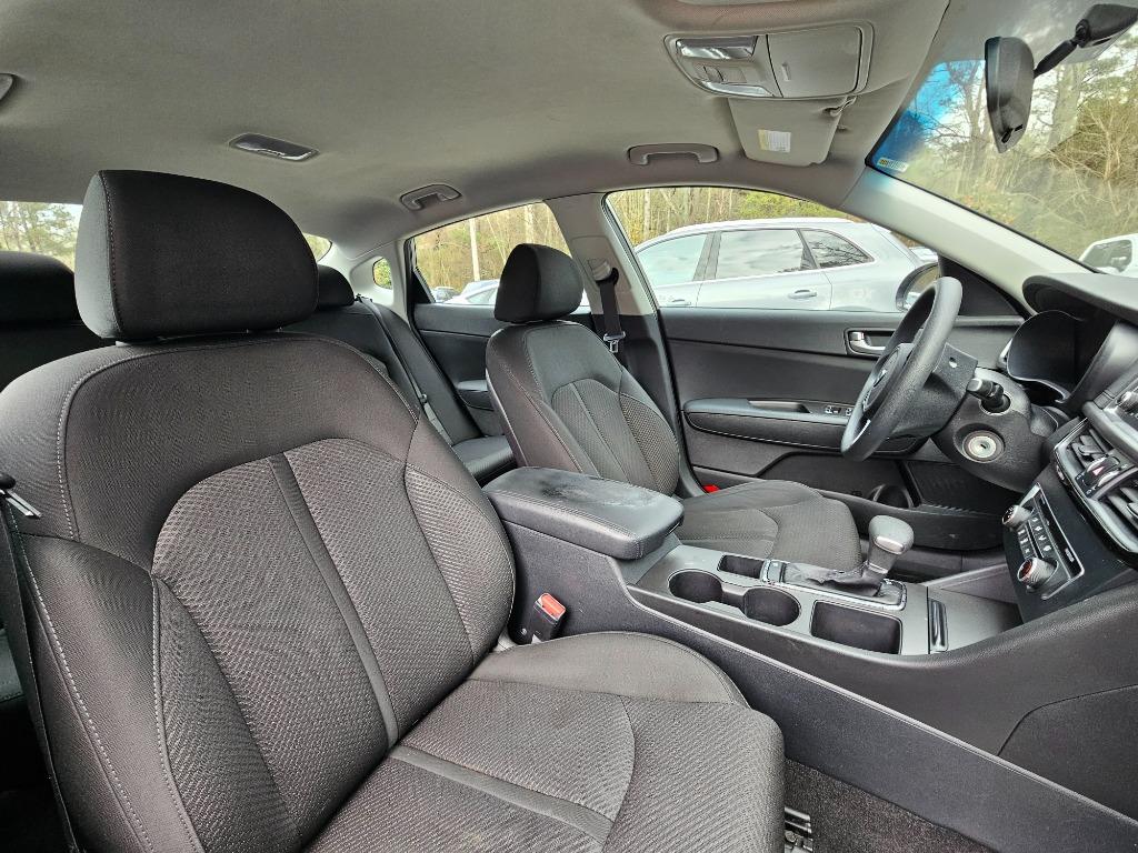 2016 Kia Optima - $9,385