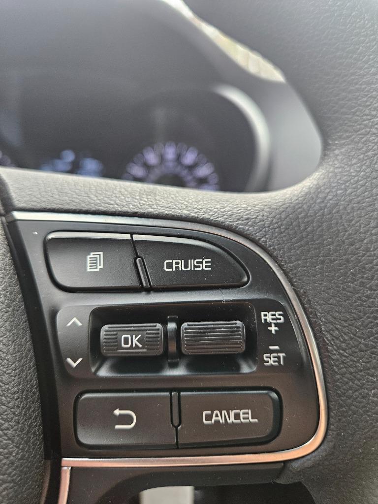 2016 Kia Optima - $9,385
