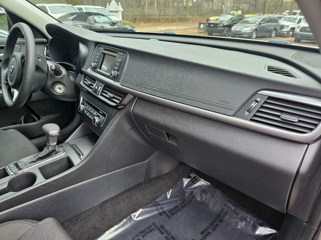 2016 Kia Optima - $9,385