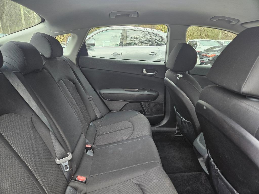 2016 Kia Optima - $9,385