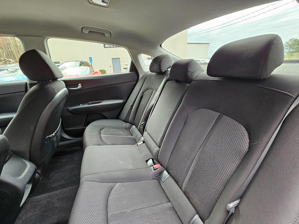2016 Kia Optima - $9,385