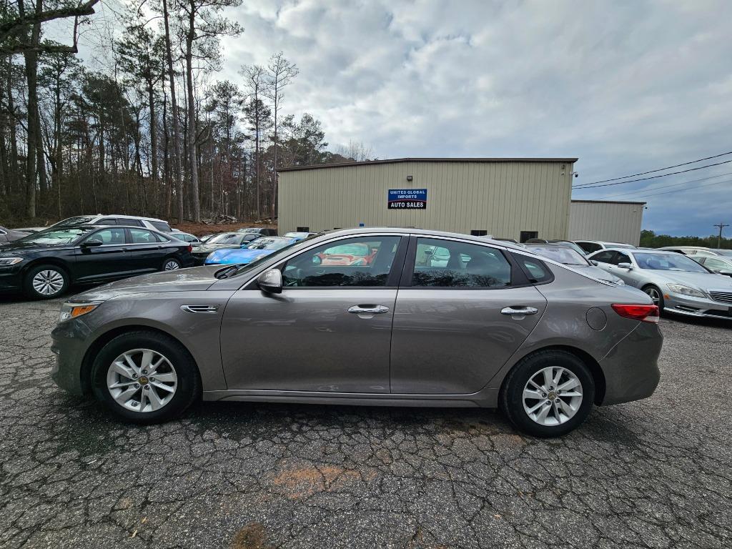 2016 Kia Optima - $9,385