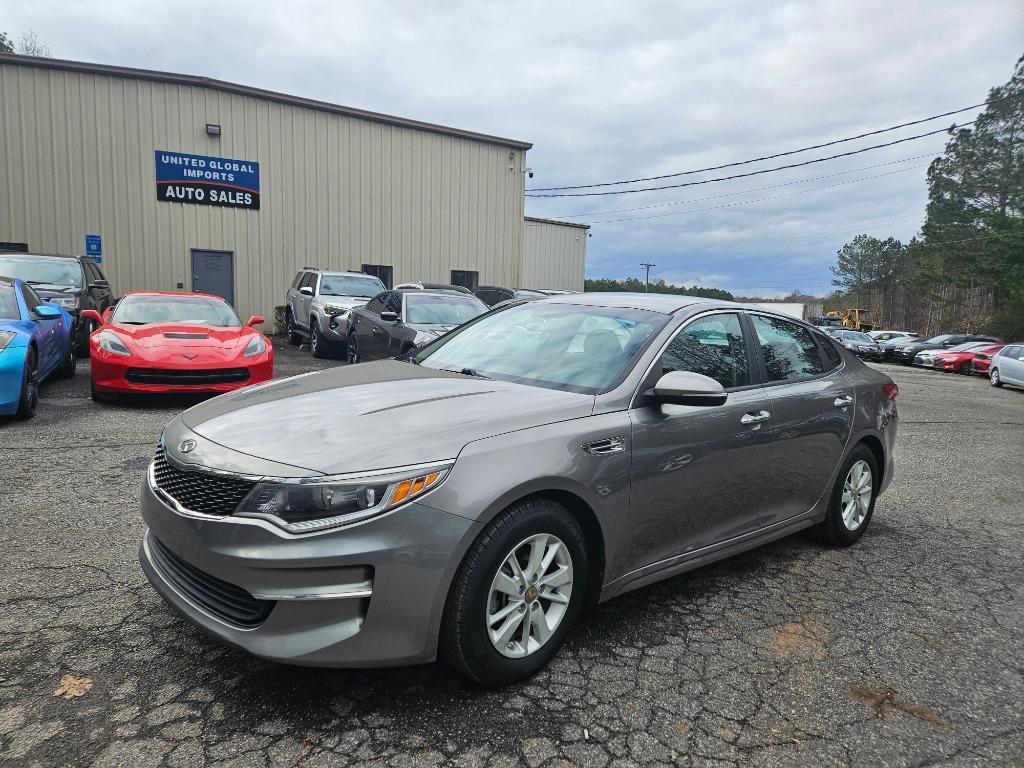 2016 Kia Optima - $9,385