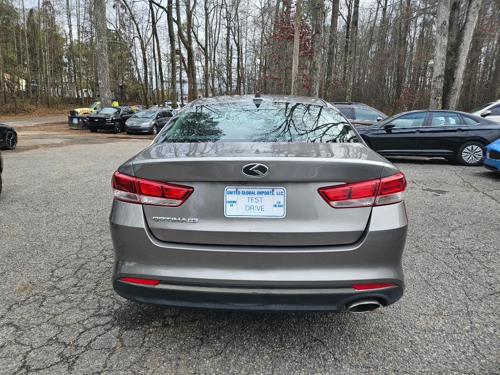2016 Kia Optima - $9,385