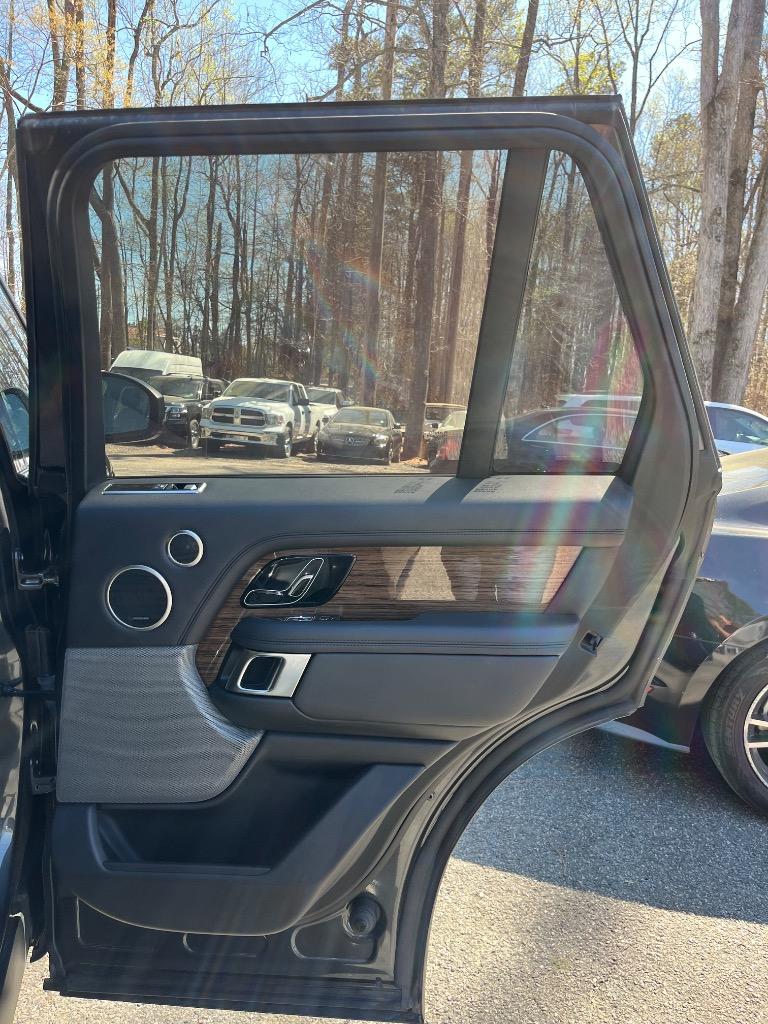 2018 Land Rover Range Rover - $27,985