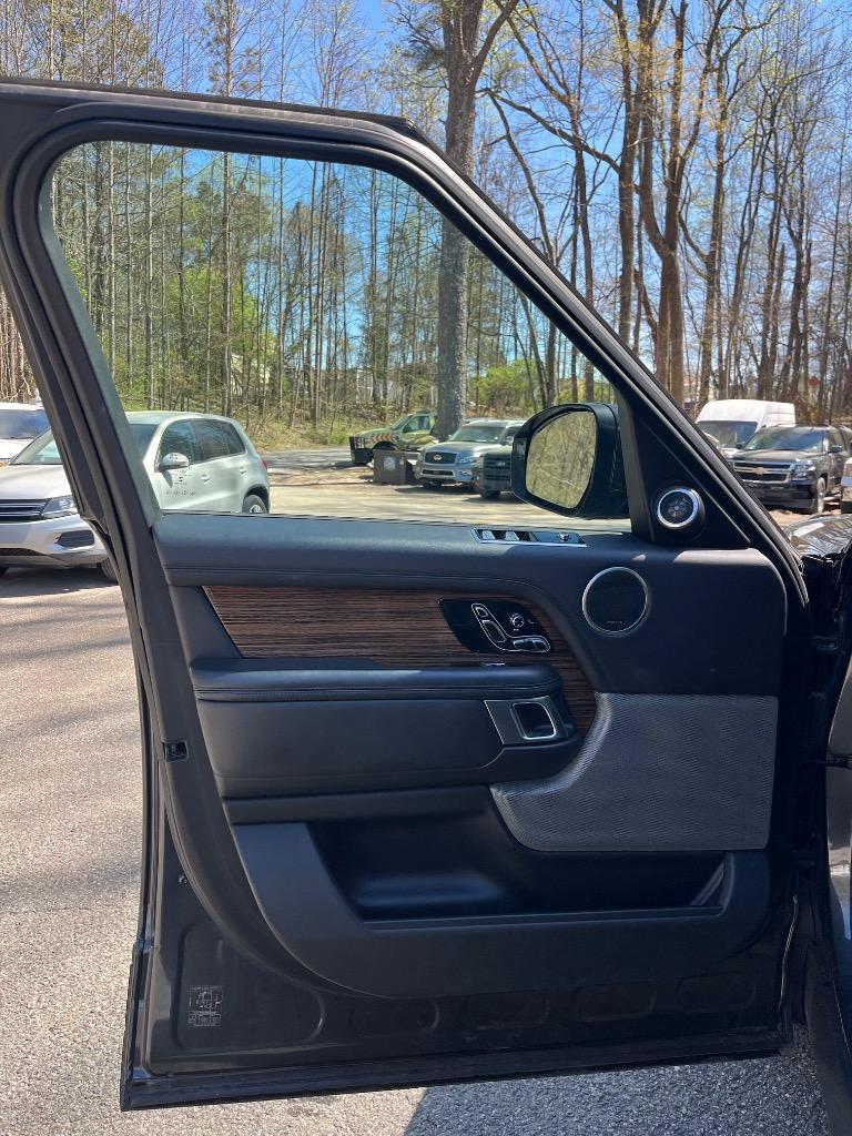 2018 Land Rover Range Rover - $27,985