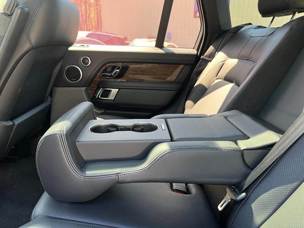 2018 Land Rover Range Rover - $27,985