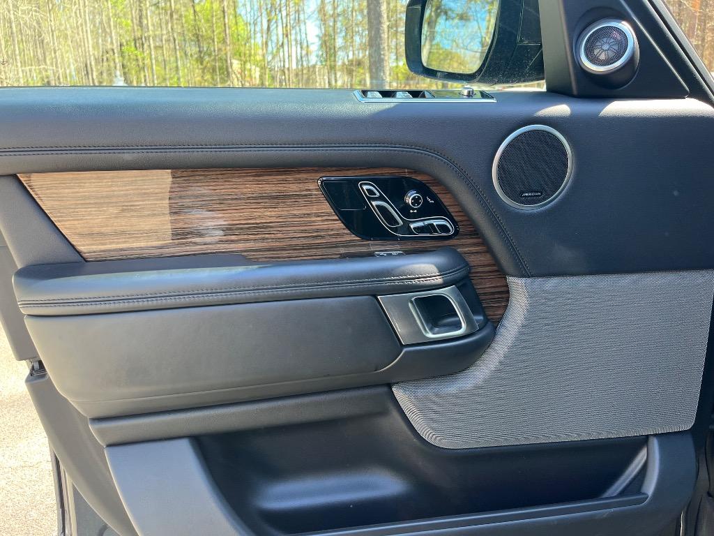 2018 Land Rover Range Rover - $27,985