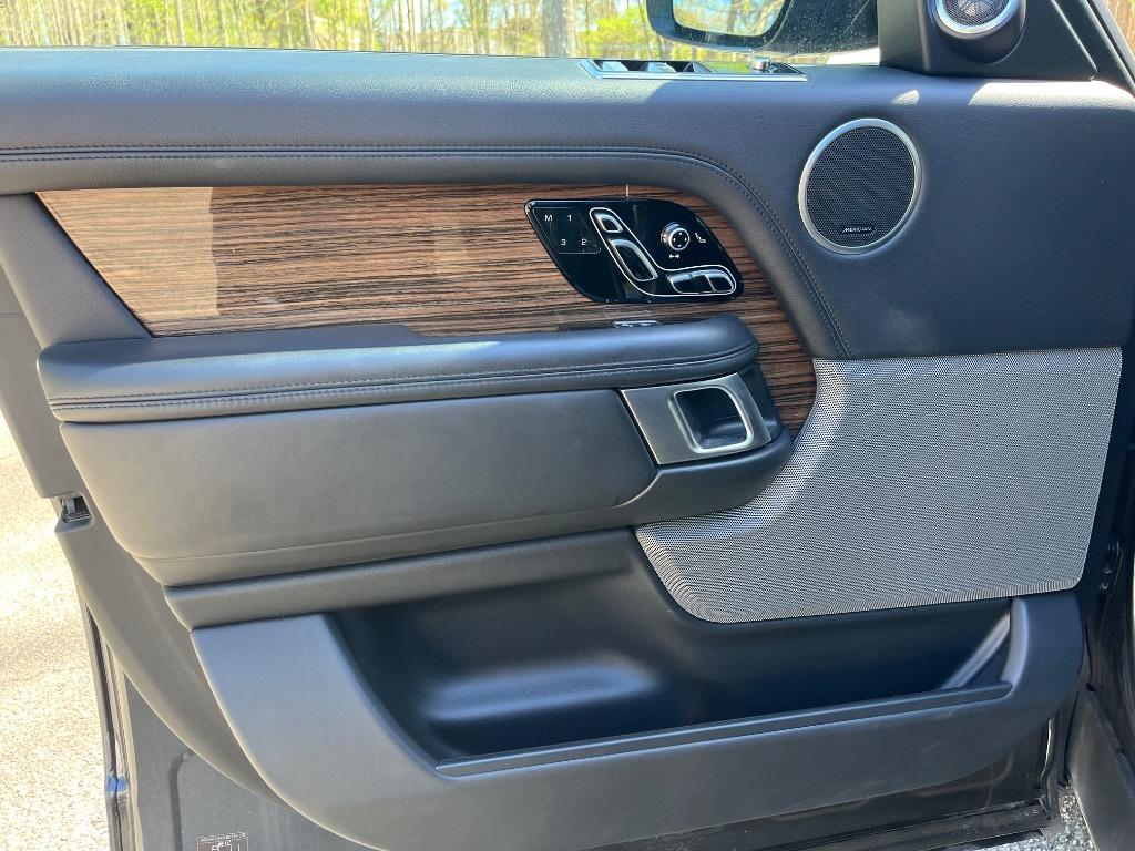 2018 Land Rover Range Rover - $27,985