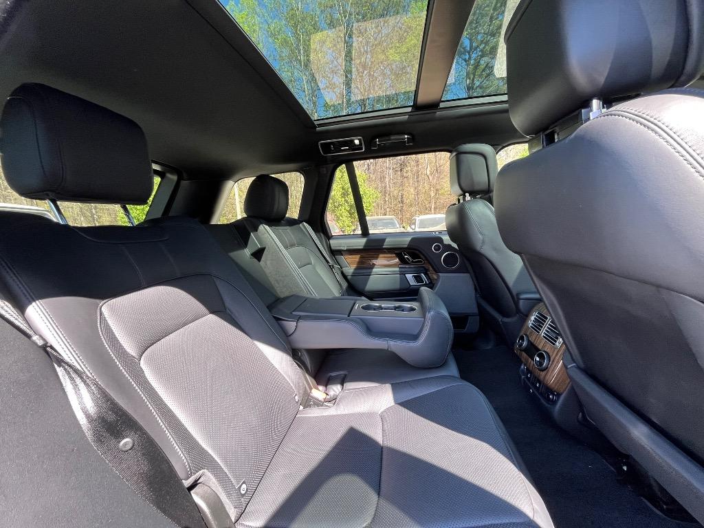 2018 Land Rover Range Rover - $27,985