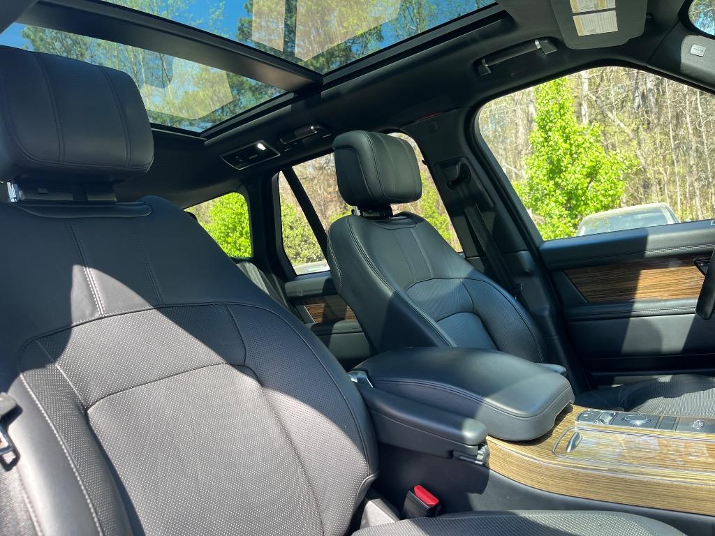 2018 Land Rover Range Rover - $27,985