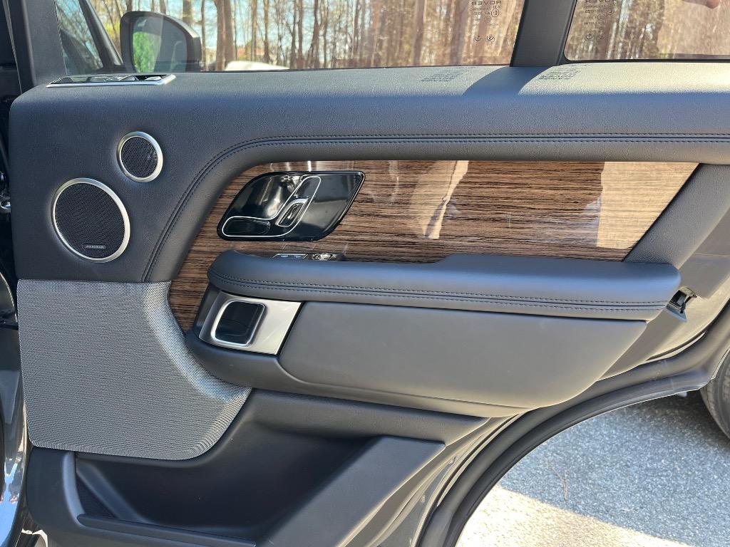 2018 Land Rover Range Rover - $27,985