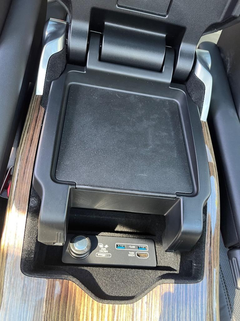 2018 Land Rover Range Rover - $27,985