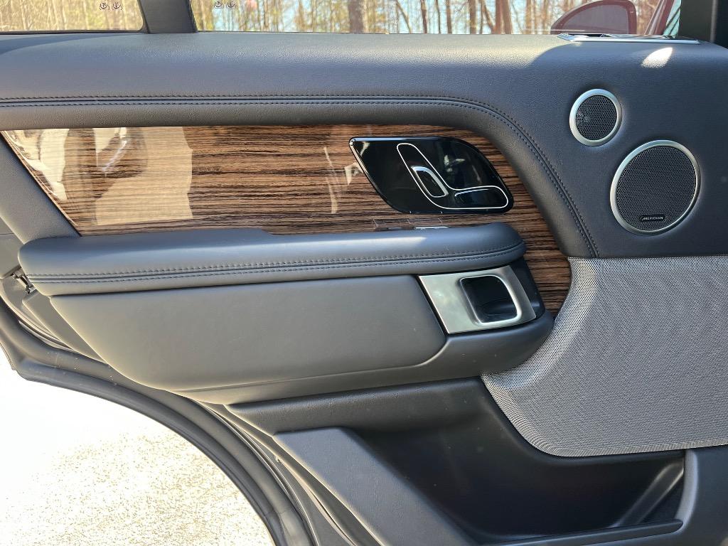 2018 Land Rover Range Rover - $27,985