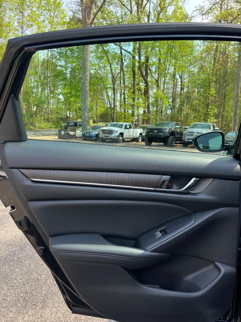 2021 Honda Accord - $21,985