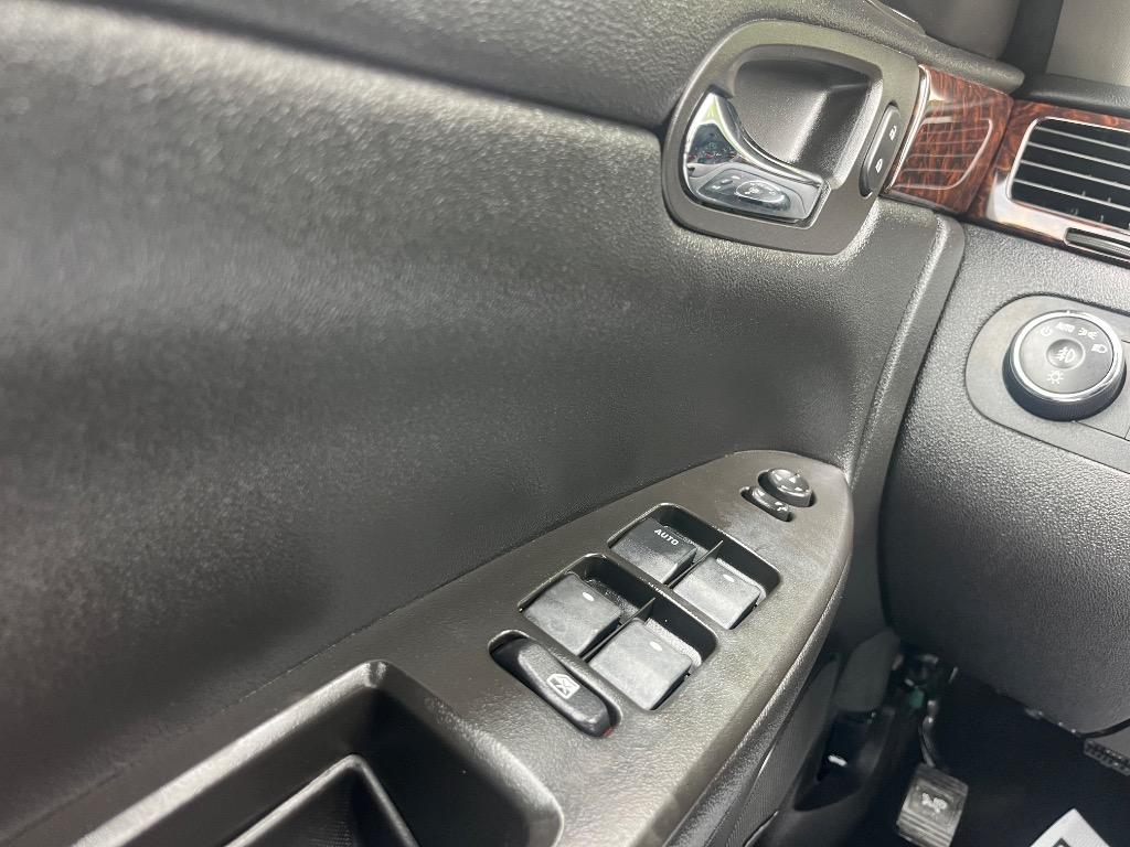 2016 Chevrolet Impala - $9,385
