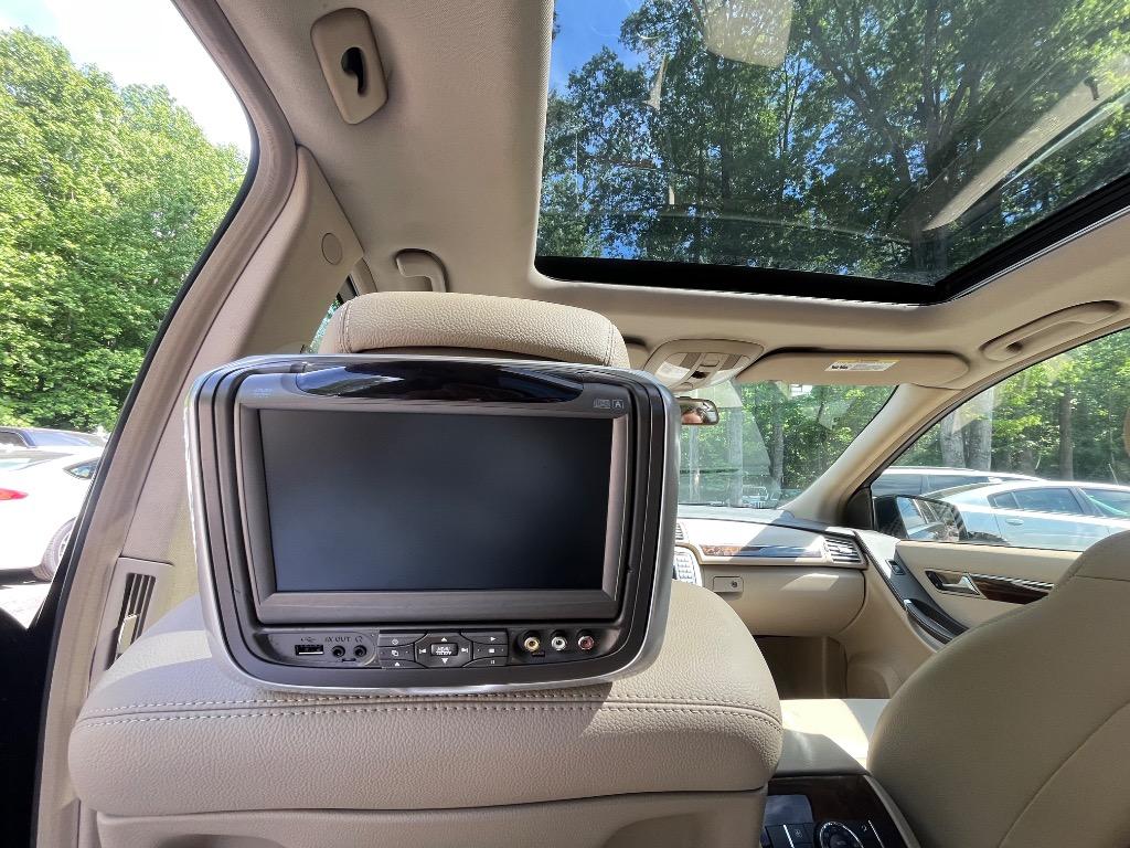 2011 Mercedes-Benz R-Class - $9,285