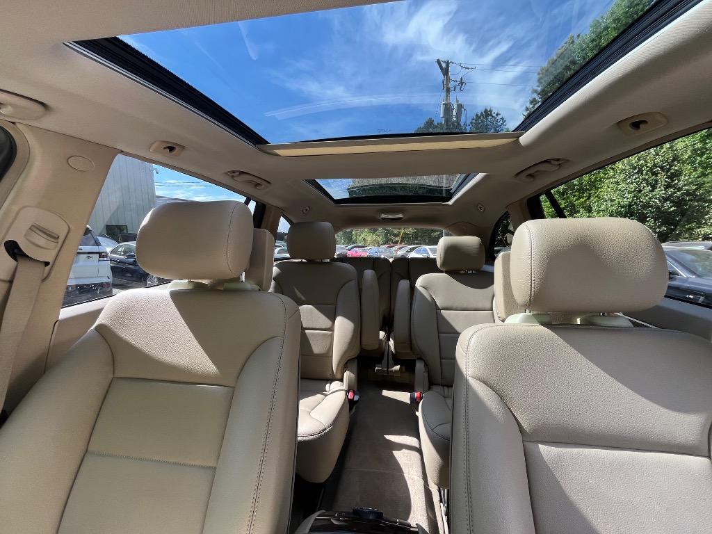 2011 Mercedes-Benz R-Class - $9,285