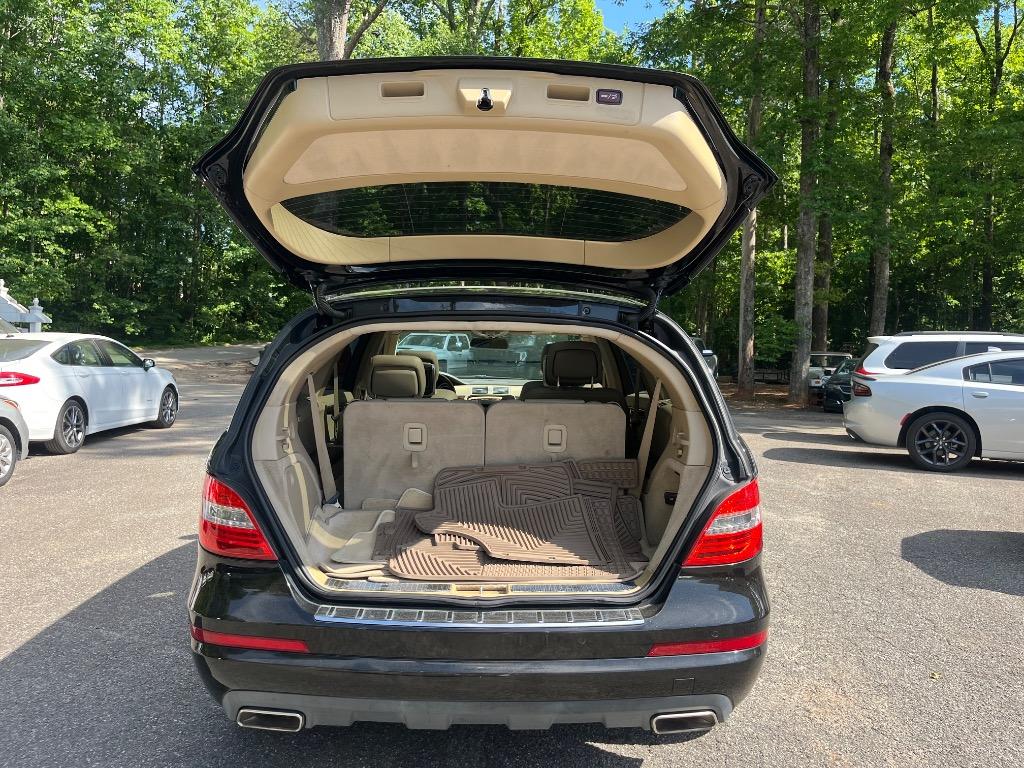 2011 Mercedes-Benz R-Class - $9,285