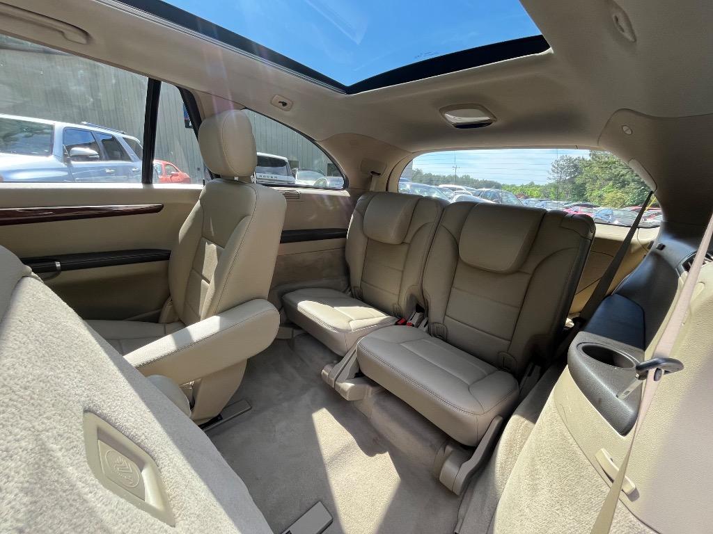 2011 Mercedes-Benz R-Class - $9,285