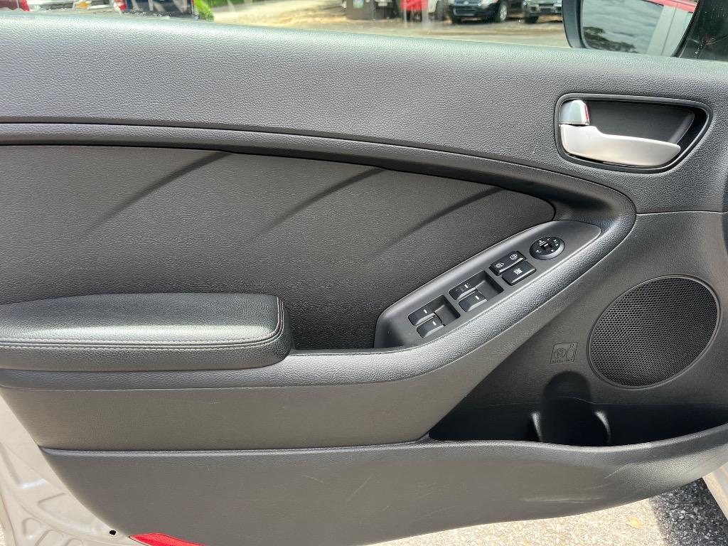 2017 Kia Forte - $9,485
