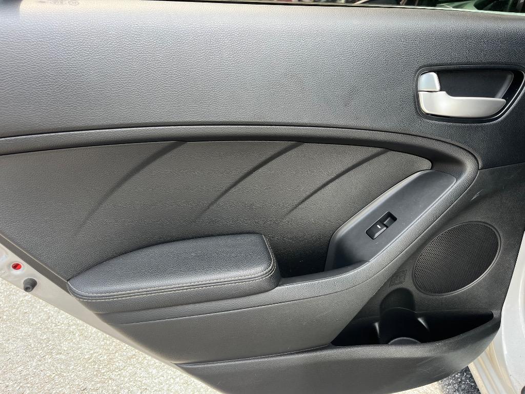 2017 Kia Forte - $9,485