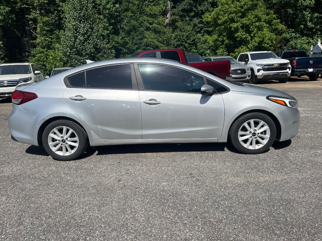 2017 Kia Forte - $9,485