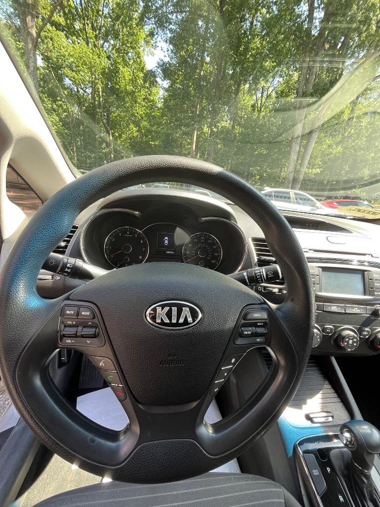 2017 Kia Forte - $9,485
