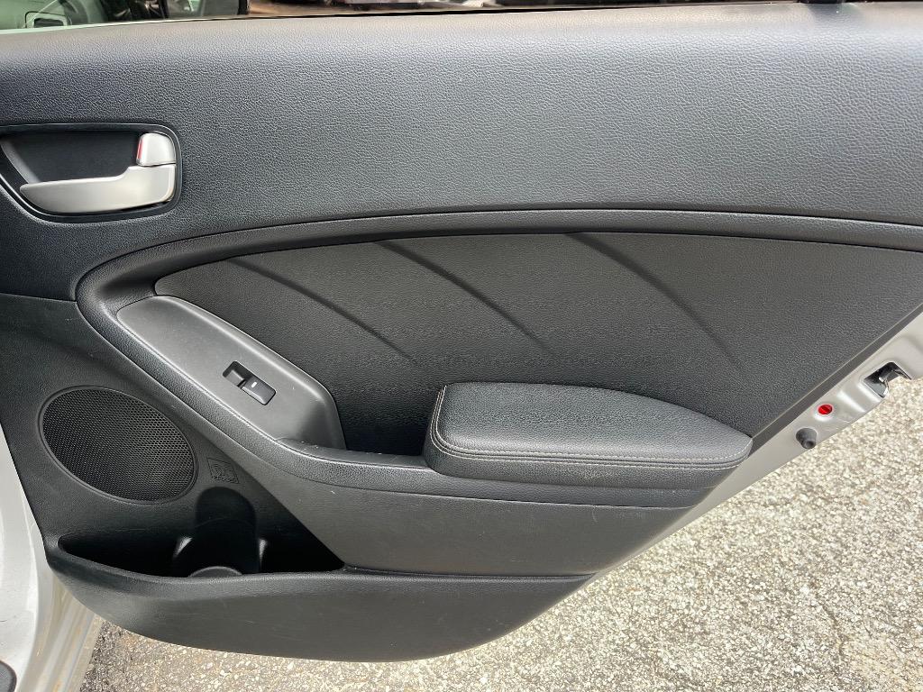 2017 Kia Forte - $9,485