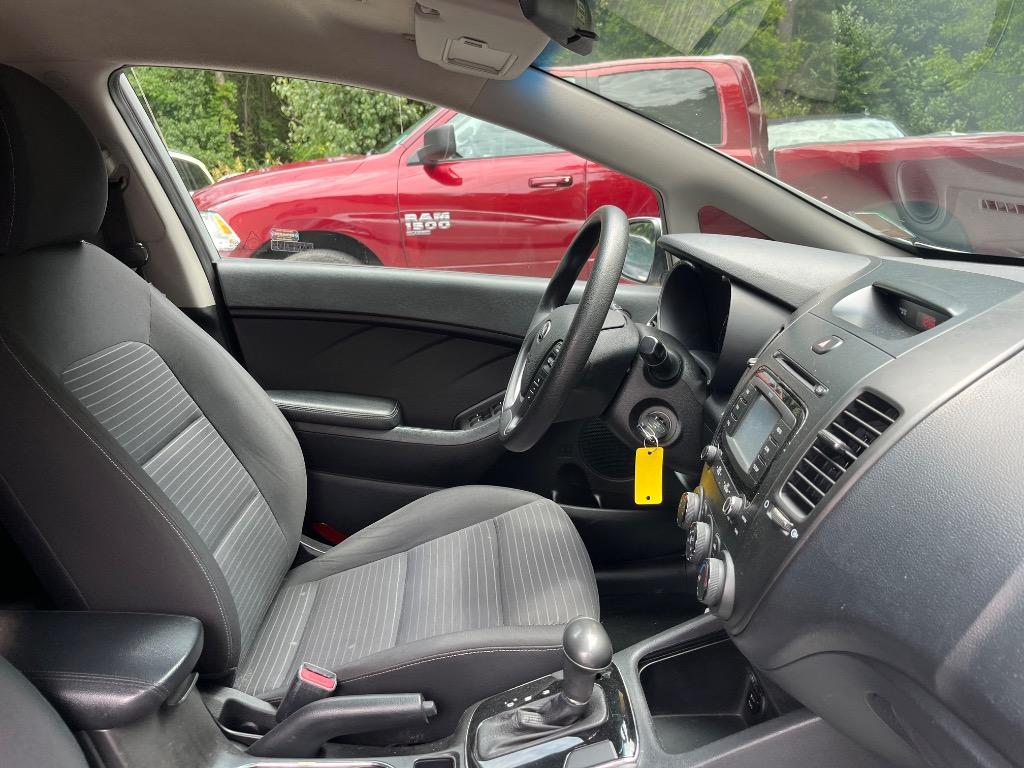 2017 Kia Forte - $9,485