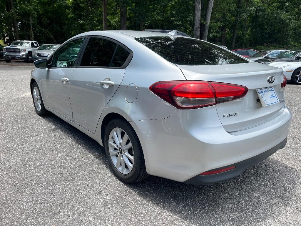 2017 Kia Forte - $9,485