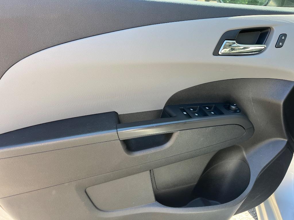 2014 Chevrolet Sonic - $5,485