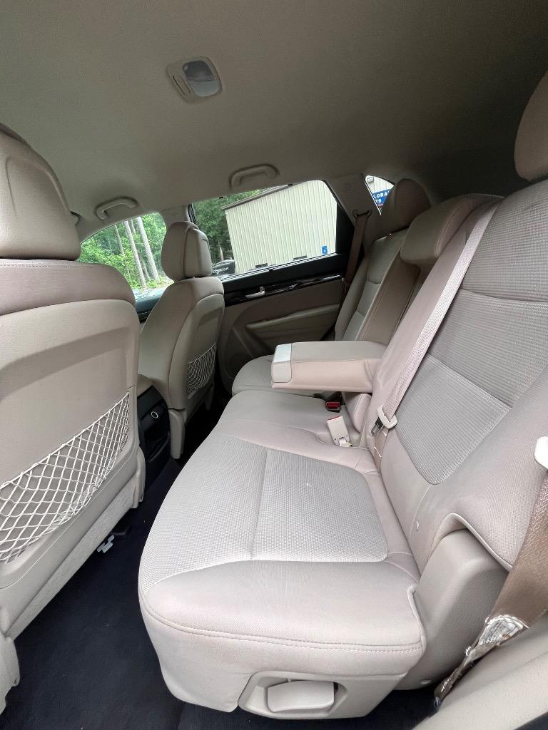 2014 Kia Sorento - $5,900