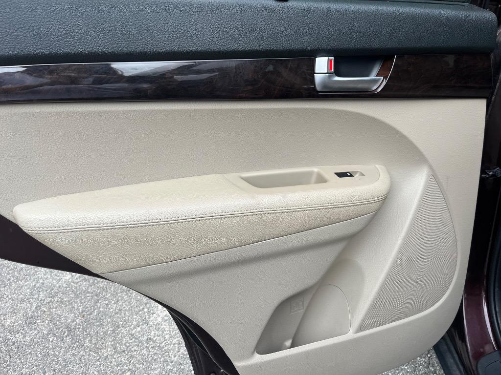 2014 Kia Sorento - $5,900