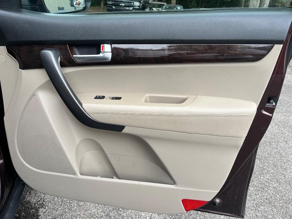 2014 Kia Sorento - $5,900