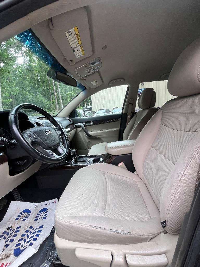 2014 Kia Sorento - $5,900
