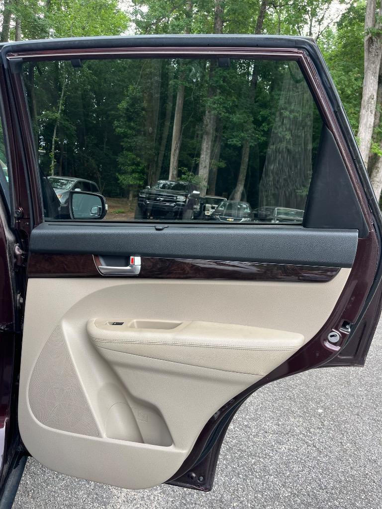 2014 Kia Sorento - $5,900