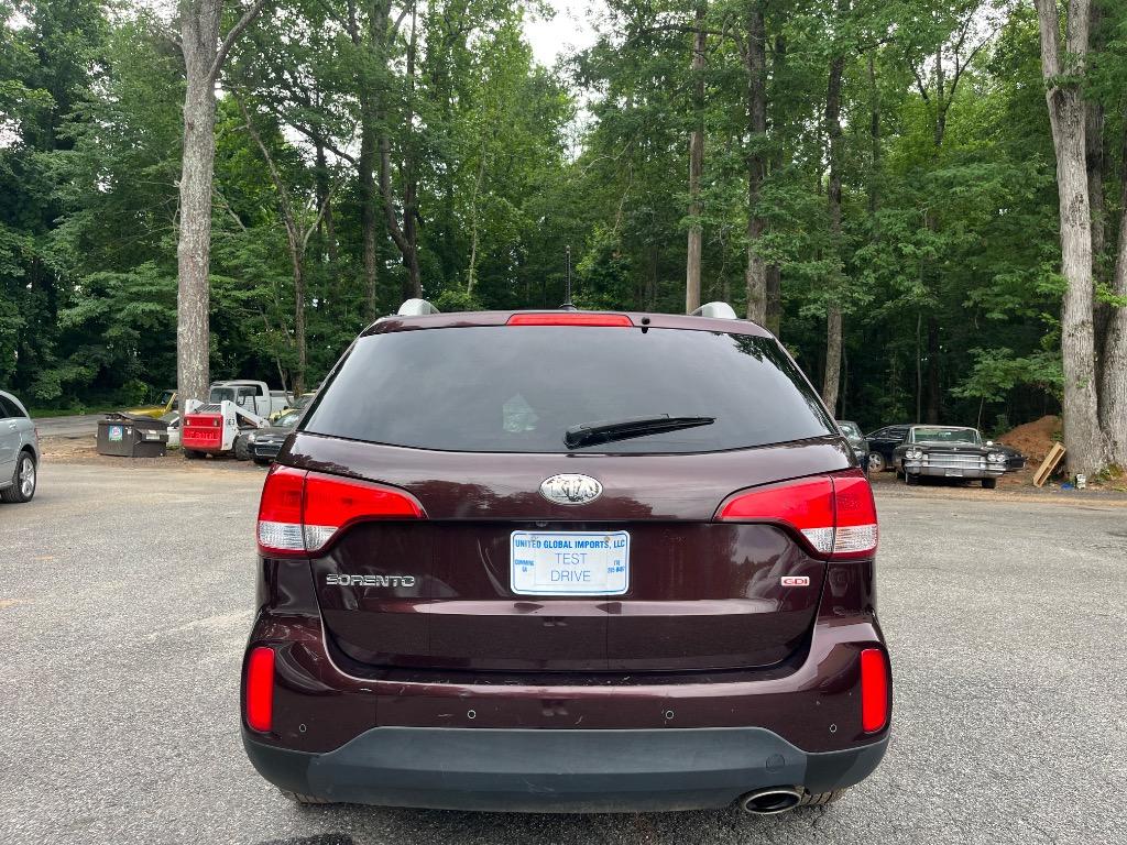 2014 Kia Sorento - $5,900