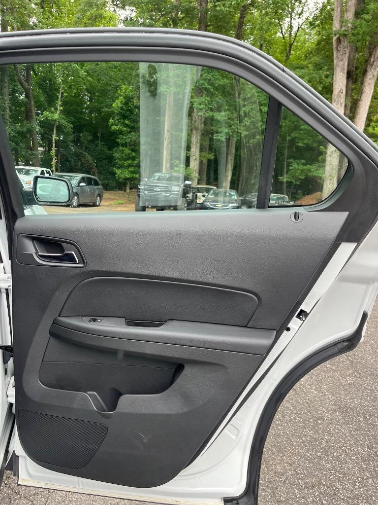 2017 Chevrolet Equinox - $8,585