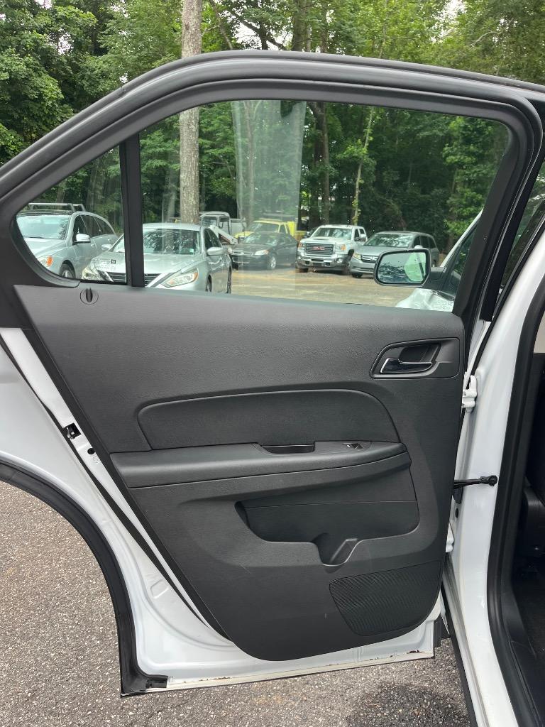 2017 Chevrolet Equinox - $8,585