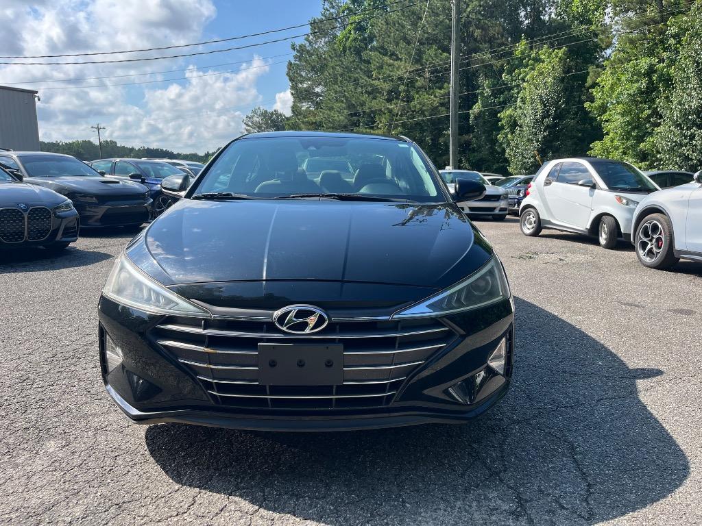 2019 Hyundai Elantra - $13,985