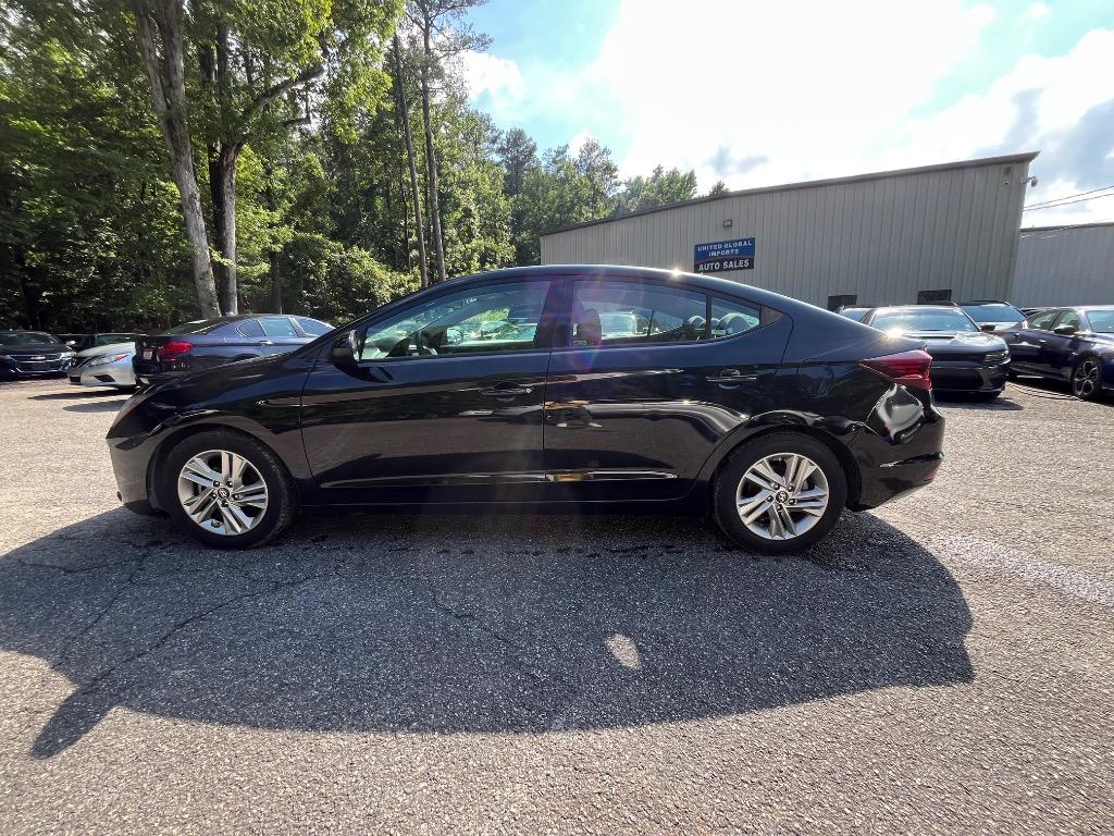2019 Hyundai Elantra - $13,985