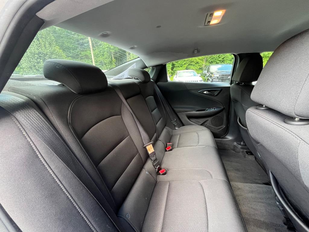2019 Chevrolet Malibu - $13,985